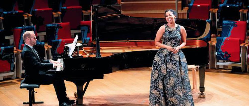 Gretchen im Glück. Die Sopranistin Golda Schultz und ihr Pianist Jonathan Ware. 