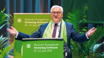 Von seinen Reisen ins Silicon Valley und nach China ist die Rede geprägt, die Steinmeier auf dem Kirchentag gehalten hat.