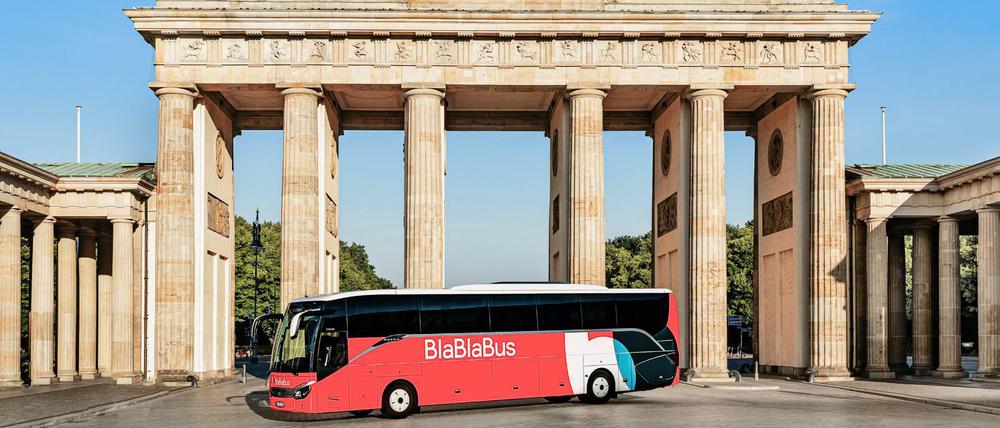 Zu Werbezwecken vor das Brandenburger Tor. Ob sich die Blabla-Busse gegen Flixbus behaupten können, muss sich zeigen.