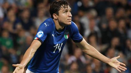Ungläubig. Federico Chiesa ist mit der italienischen U21 bei der Heim-EM ausgeschieden.