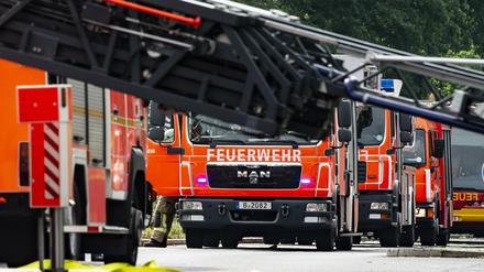 Auf der Masurenallee ist ein SUV ausgebrannt. Symbolbild.