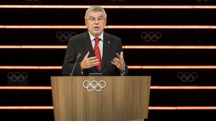 Hände gebunden? IOC-Präsident Thomas Bach kann Athleten keinen Anteil der Werbeeinahmen versprechen.