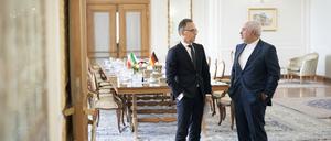 Bundesaussenminister Heiko Maas (links) trifft den Aussenminister des Iran, Mohammed Dschawad Sarif, in Teheran.
