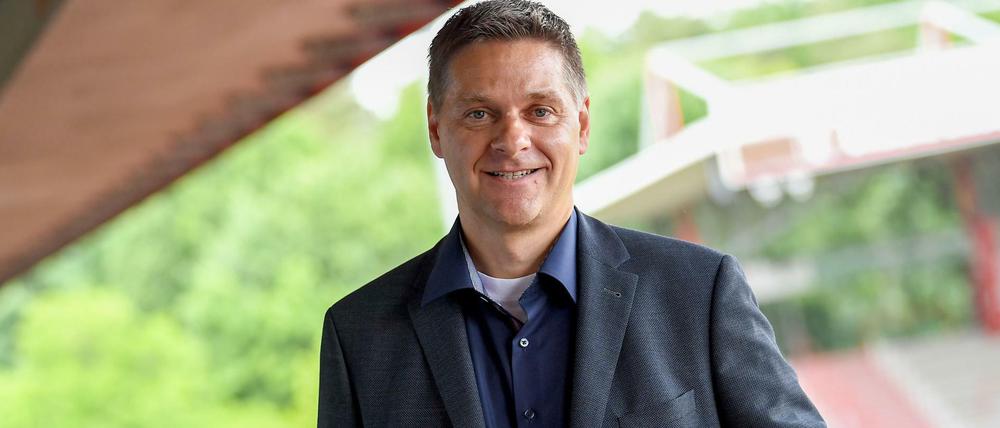 Noch viel Arbeit. Unions Geschäftsführer Oliver Ruhnert rackert vor dem Bundesliga-Start.
