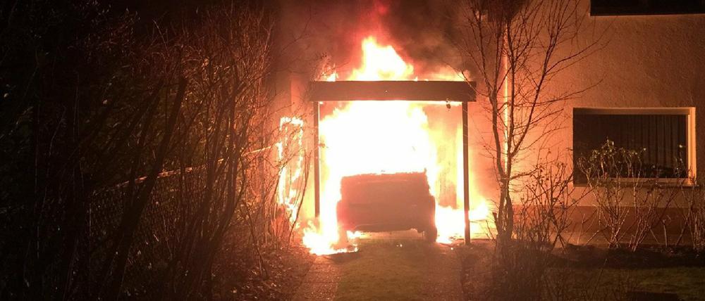 Im Februar 2018 wurden in Neukölln Brandanschläge auf Autos von Menschen aus dem linken politischen Spektrum verübt.