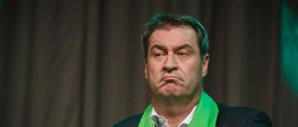 Konkurrenz für Dieter Kosslick? Markus Söder bevorzugt beim Schal die Farbe grün.