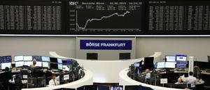 Wenn der Dax steigt, freuen sich vor allem Anleger aus dem Ausland.