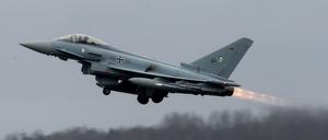 Der Flugbetrieb für die Eurofighter ist bei dem betroffenen Geschwader wieder freigegeben.