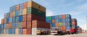 Container im Hafen von Buenos Aires. 