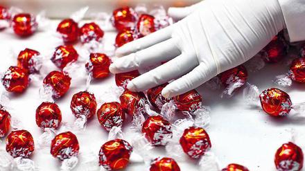 Aussortiert. Auch das Unternehmen Lindt Sprüngli mit seinen Schokoladen ist künftig an den europäischen Börsen nicht zugelassen. 