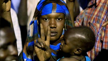 Ein Zeichen setzen. Im Nahen Osten und Nordafrika (wie hier im Sudan) kommt es immer wieder zu Protesten gegen die Machthaber.