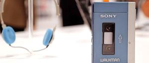 Mit dem Walkman ließ sich die Musik auf einmal überall mit hinnehmen.