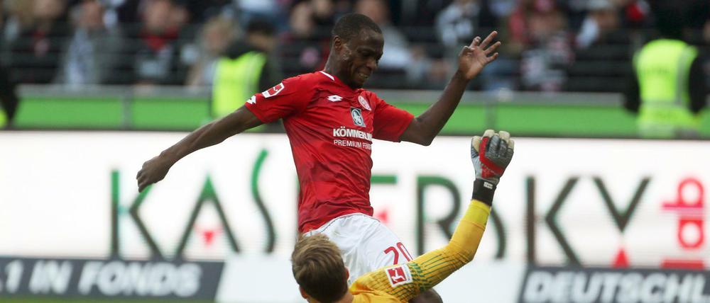 Anthony Ujah (l) kam vom 1. FSV Mainz 05 nach Köpenick.