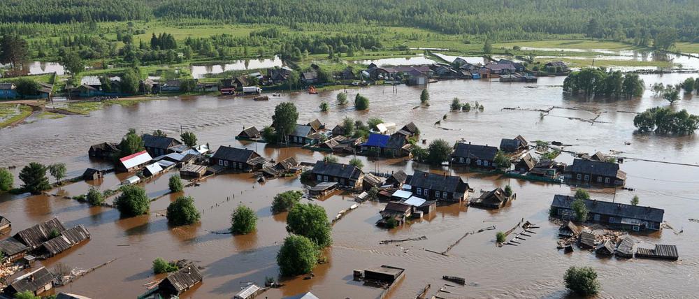 Mindestens 18 Menschen starben bei den Überschwemmungen.