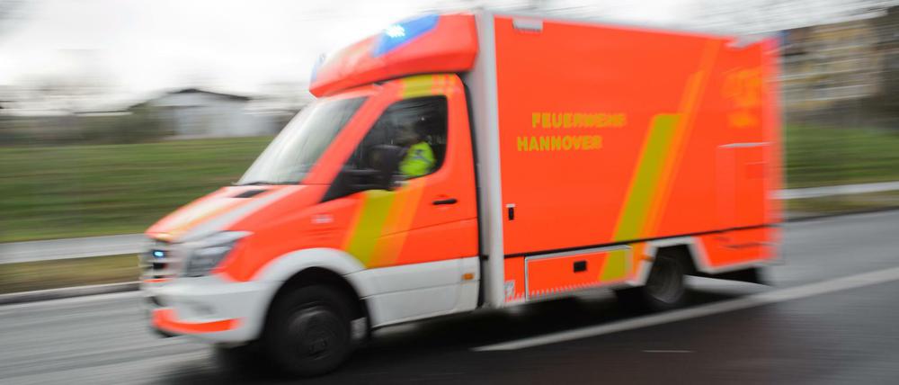 Ein Rettungswagen im Einsatz (Symbolbild).
