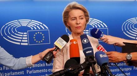Ursula von der Leyen (CDU), Verteidigungsministerin. 