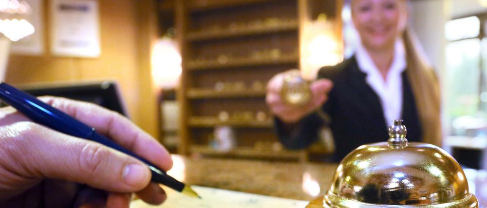 Bald vorbei? Grüne sind gegen Meldezettel in Hotels.