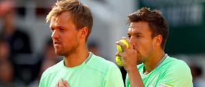 Erst Top, dann Flop. Die French-Open-Sieger Kevin Krawietz (l.) und Andreas Mies sind in Wimbledon im Doppel ausgeschieden.
