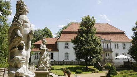 Die Zahl der Reichen sinkt.