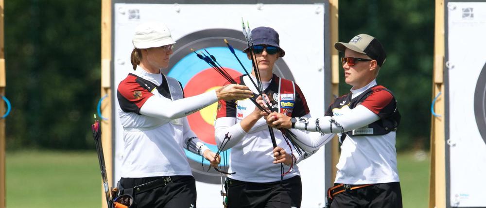 Silber! Das deutsche Team um Lisa Unruh, Elena Richter und Michelle Kroppen.