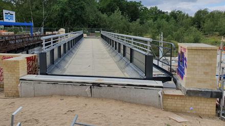 Die am Sonnabend neu eingehängte Brücke 11 wird in den kommenden Tagen ans Radwegenetz angeschlossen 