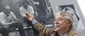 Wolf Biermann und Robert Havemann (beide im Hintergrund) waren befreundet. Mit dessen Sohn, Florian, streitet Biermann nun.