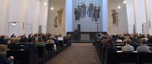 Ein emeritierter Pfarrer hatte bei einer Predigt sinngemäß gesagt, es solle auch Vergebung für Priester geben, die sexuellen Missbrauch begangen haben.