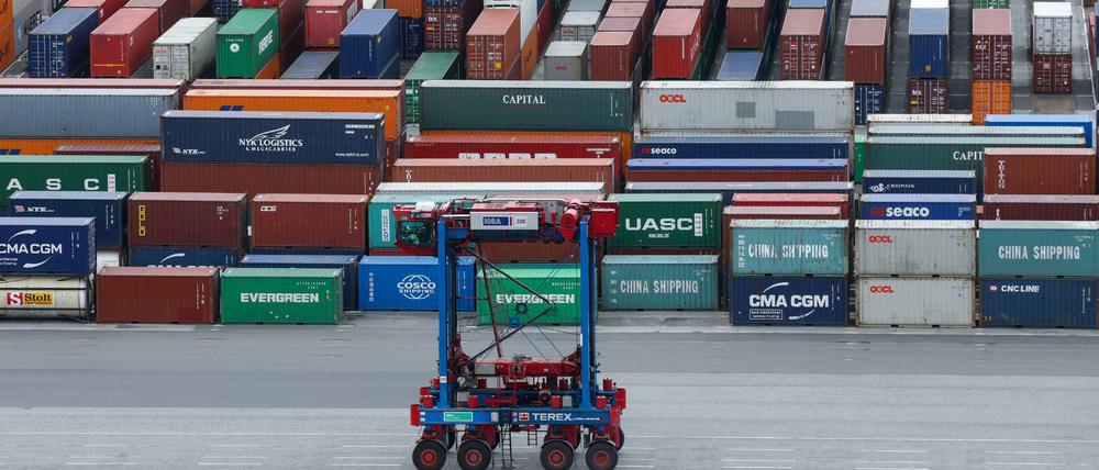 Container im Hamburger Hafen.