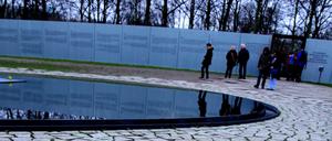 Das Denkmal für die im Nationalsozialismus ermordeten Sinti und Roma im Tiergarten.