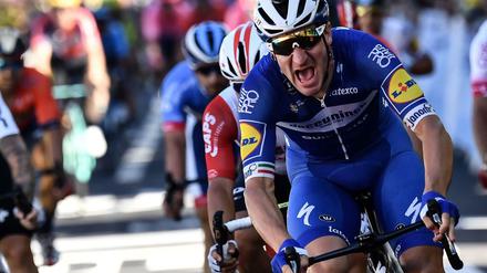 Elia Viviani gewinnt die vierte Etappe bei der Tour.