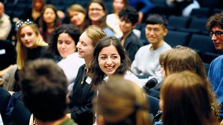 Während der „Welcome Week“ bekommen Austauschstudierende Tipps für den Start in Berlin und lernen andere Kommilitonen und den Campus kennen.