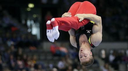 Turnend leicht. Der Berliner Philipp Herder wurde 2017 Deutscher Meister am Boden.