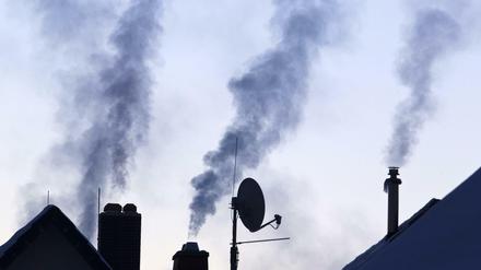 Steigen die Kosten für Mieter, falls Heizen mit Öl und Gas verteuert wird? Der Deutsche Mieterbund befürchtet das.