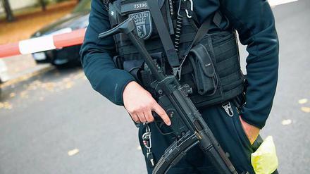 Der Überfall auf einen Spätkauf könnte gezielt dem dort arbeitenden Kurden gegolten haben.