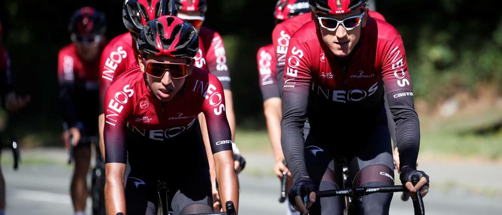 Wer ist hier der Boss? Im Team Ineos fahren Geraint Thomas (rechts) und Egan Bernal vorne mit.