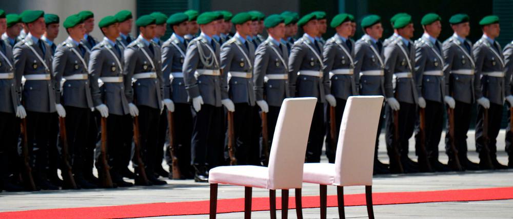 Militärische Ehren beim Staatsbesuch der dänischen Ministerpräsidentin Mette Frederiksen. 