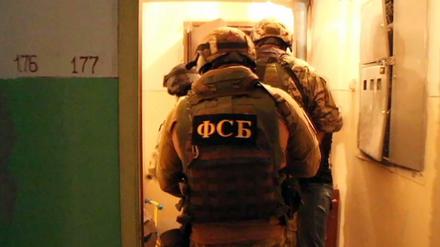 Sicherheitskräfte des im Einsatz in Rostow am Don.