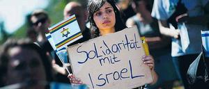 Pro Israel. Drei Seiten widmet „Der Spiegel“ in seiner aktuellen Ausgabe der Lobbyarbeit zweier Vereine rund um den Deutschen Bundestag. Screenshot: Tsp