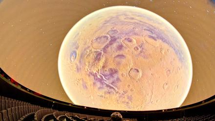 Am Samstag findet im Zeiss-Großplanetarium in Prenzlauer Berg ein Mondfest statt. 
