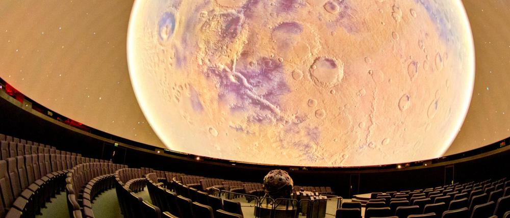 Am Samstag findet im Zeiss-Großplanetarium in Prenzlauer Berg ein Mondfest statt. 