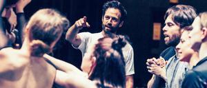 Wir-Gefühl. Benjamin Millepied bei einer Probe zu seinem Bach-Programm in Antwerpen. Seit 2012 ist der 1977 geborene Franzose mit Natalie Portman verheiratet.