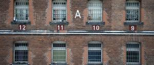 Blick auf den Zellentrakt der JVA Tegel.