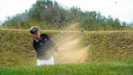 Mit viel Schwung. Deutschlands berühmtester Golfspieler Bernhard Langer tritt von Freitag bis Sonntag in der Nähe von Schwerin an.