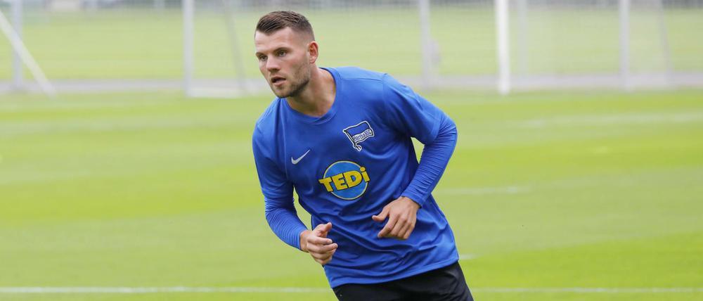 Einer für überall. Eduard Löwen trainiert seit Dienstag mit seinen neuen Kollegen bei Hertha BSC. 