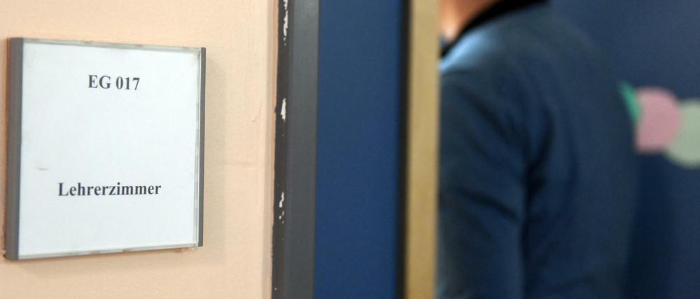 Der Schulleiter-Mangel in Berlin wird größer: Waren es vor einem Jahr noch 20, sind nun schon 32 Stellen nicht besetzt.
