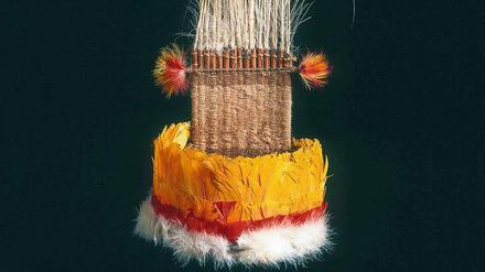 Nicht leicht zu pflegen. Der Federaufstecker von den brasilianischen Tuyuca gehört zur Sammlung des Ethnologischen Museums Berlin.