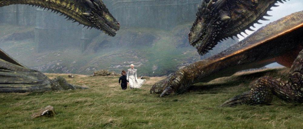 So viele Emmy-Nominierungen wie nie zuvor: In 32 Kategorien wurde die HBO-Serie "Game of Thrones" mit Peter Dinklage und Emilia Clarke für den wichtigsten TV-Preis der Welt vorgeschlagen.