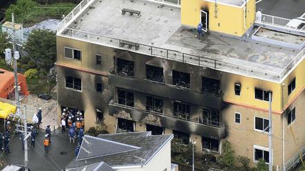 Das Gebäude der Produktionsfirma Kyoto Animation in Japan nach dem Feuer.