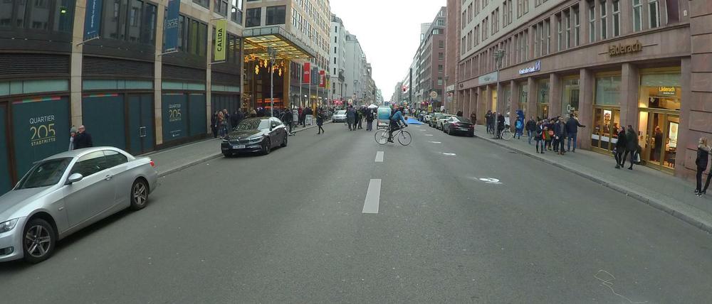 Im Dezember 2018 sperrte die Initiative "Stadt für Menschen" die Friedrichstraße erstmals für wenige Stunden.