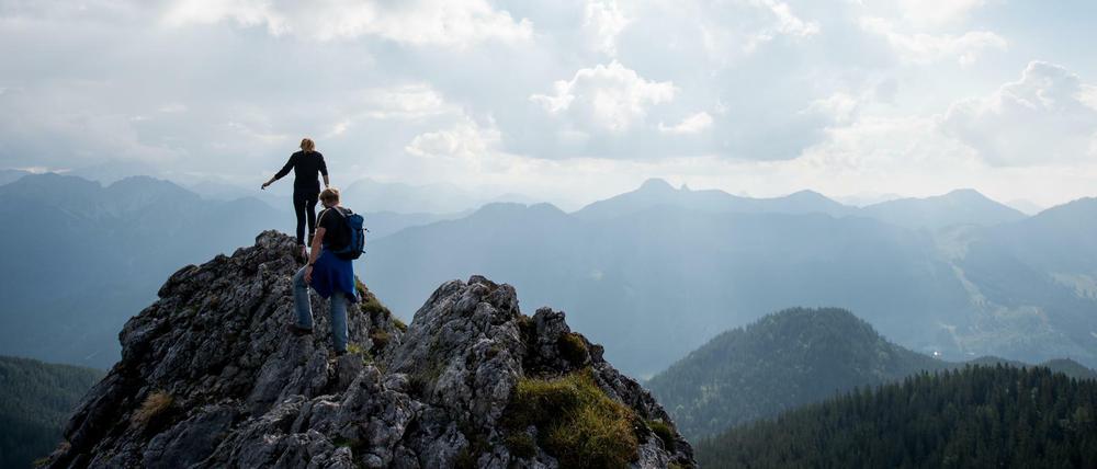 Symbolfoto: Viele Wanderer sind in den Sommermonaten in den Alpen unterwegs.
